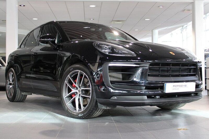Svart Begagnad 2021 Porsche Macan S SUV | 655 000 kr (Bra pris) - Bild 1/4