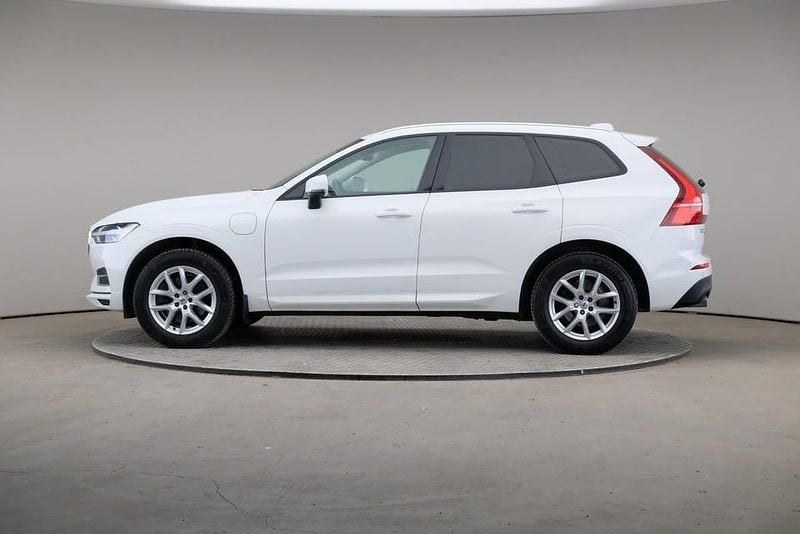 Begagnad Volvo XC60 Momentum 390 HK (286 kW) 2020 Vit SUV