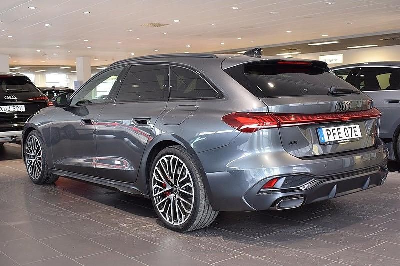 Ny Audi A5 S-Line 367 HK (269 kW) 2025 Grå (daytonagrå pärleffekt) Kombi