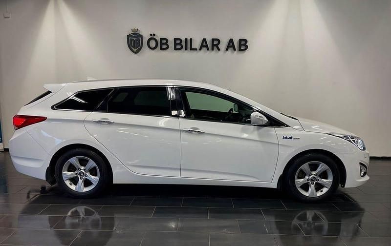 Begagnad Hyundai i40 136 HK (100 kW) 2014 Vit Kombi