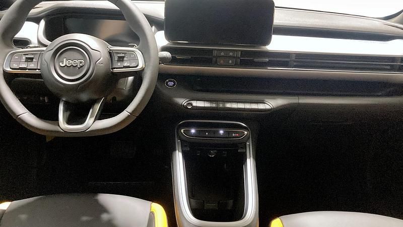 Begagnad Jeep Avenger North 136 HK (100 kW) 2025 Svart SUV