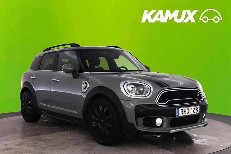 Silver/grå Begagnad 2018 Mini Countryman Salt SUV | 189 800 kr (Marknadspris) - Bild 1/4