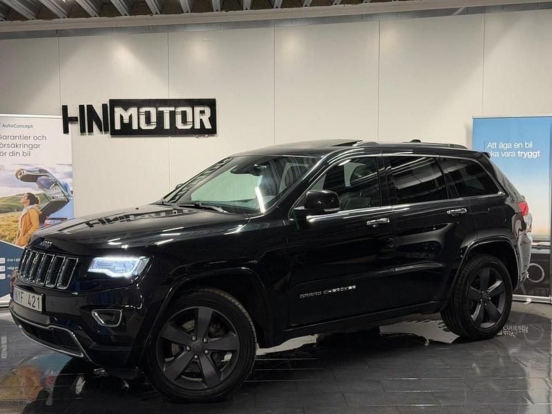 Svart Begagnad 2013 Jeep Grand Cherokee SUV | 144 900 kr (Lite dyr) - Bild 1/4