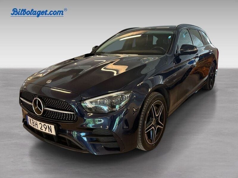 Blå Begagnad 2021 Mercedes E300 Kombi | 399 000 kr (Marknadspris) - Bild 1/4