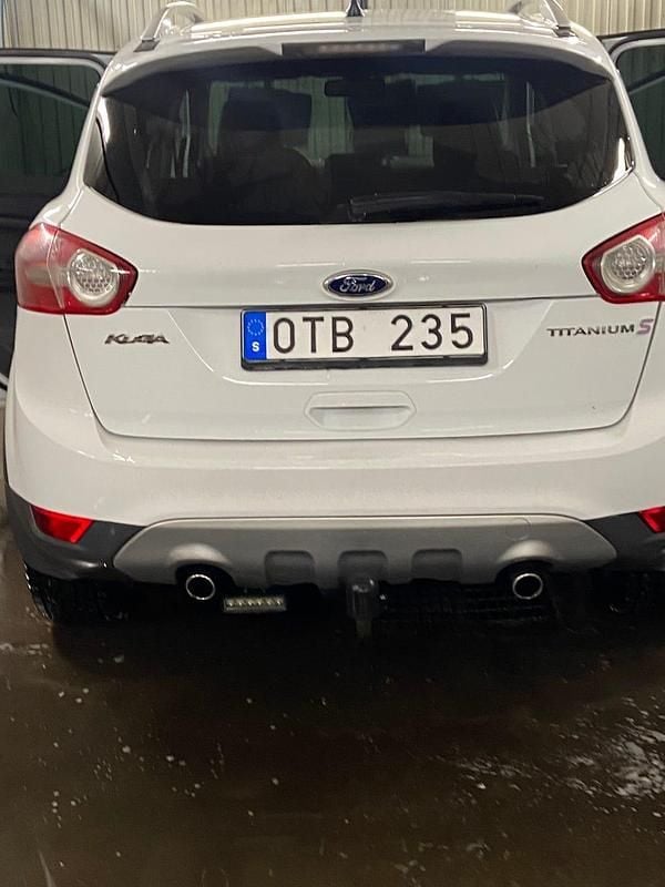 Begagnad Ford Kuga 163 HK (119 kW) 2012 SUV