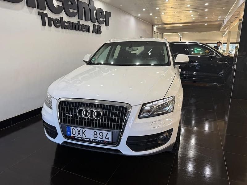 Begagnad Audi Q5 Design 170 HK (125 kW) 2010 Vit SUV