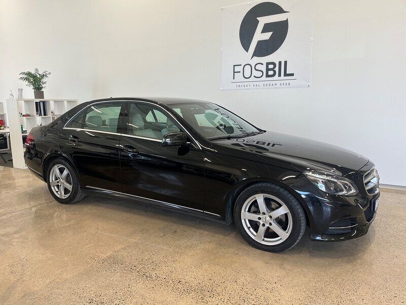 Svart Begagnad 2013 Mercedes 220 Avantgarde Sedan | 169 900 kr - Bild 1/3