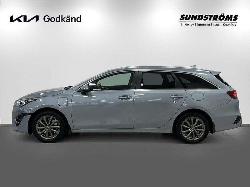 Begagnad Kia Ceed Sportswagon 141 HK (103 kW) 2023 Grå Kombi