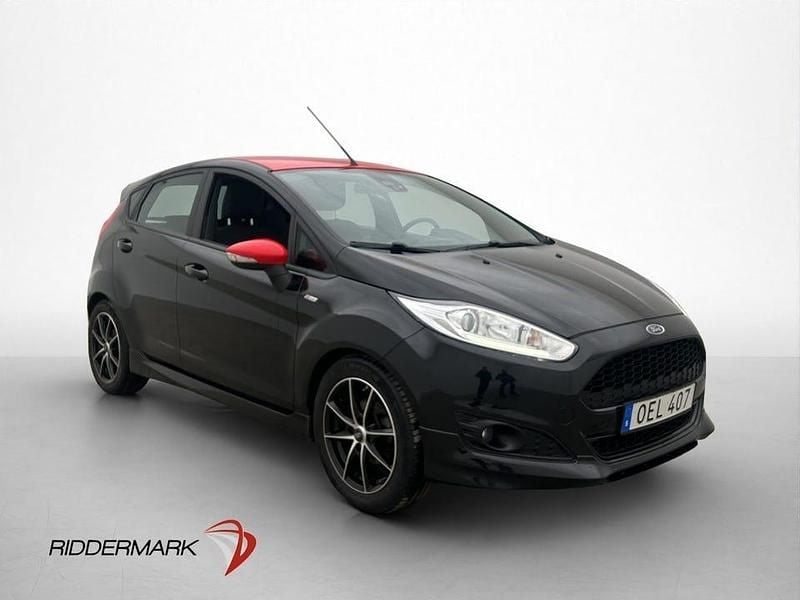 Begagnad Ford Fiesta ST-Line 101 HK (74 kW) 2016 Svart Halvkombi