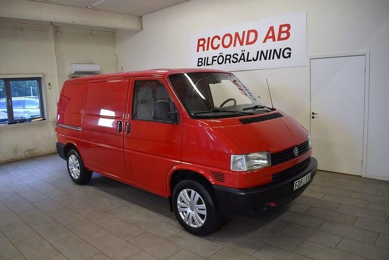 Röd Begagnad 1998 VW T4 Van | 69 900 kr - Bild 1/4