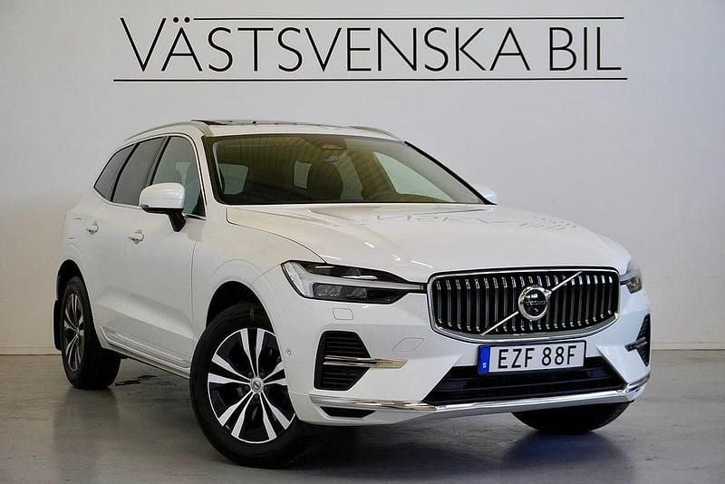 Vit Begagnad 2023 Volvo XC60 Core SUV | 389 000 kr (Superpris) - Bild 1/4
