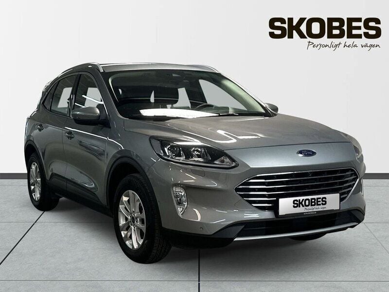 Grå Begagnad 2022 Ford Kuga Business Edition SUV | 269 900 kr (Marknadspris) - Bild 1/3