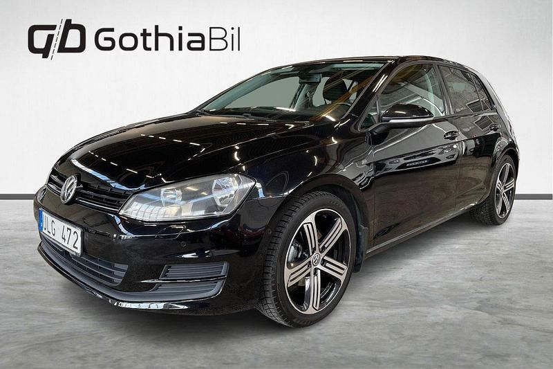 Svart Begagnad 2012 VW Golf VII Halvkombi | 109 900 kr (Lite dyr) - Bild 1/4
