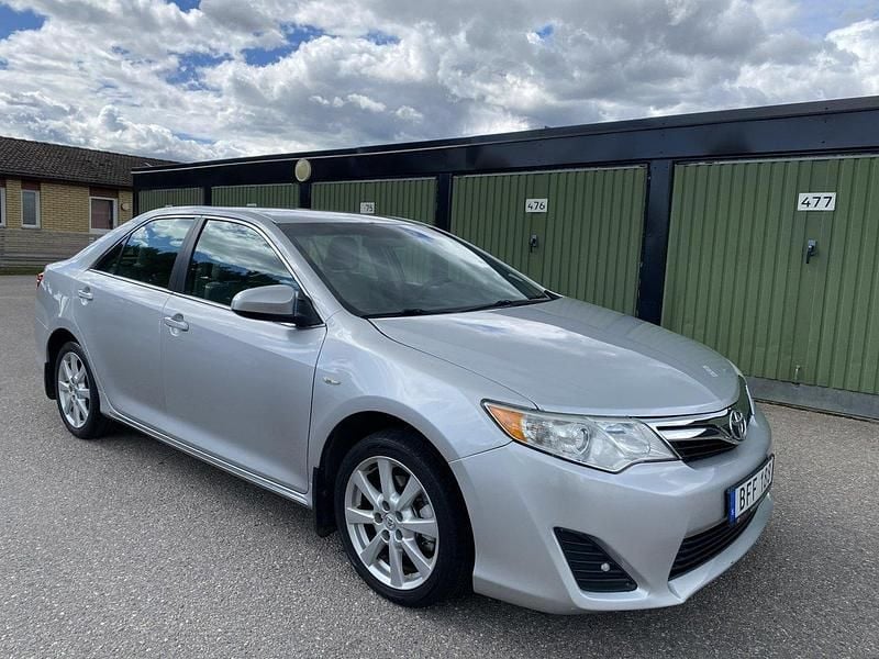 Silver Begagnad 2012 Toyota Camry Sedan | 120 000 kr - Bild 1/4