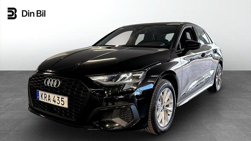 Svart Begagnad 2023 Audi A3 Sportback Proline Halvkombi | 249 900 kr - Bild 1/4