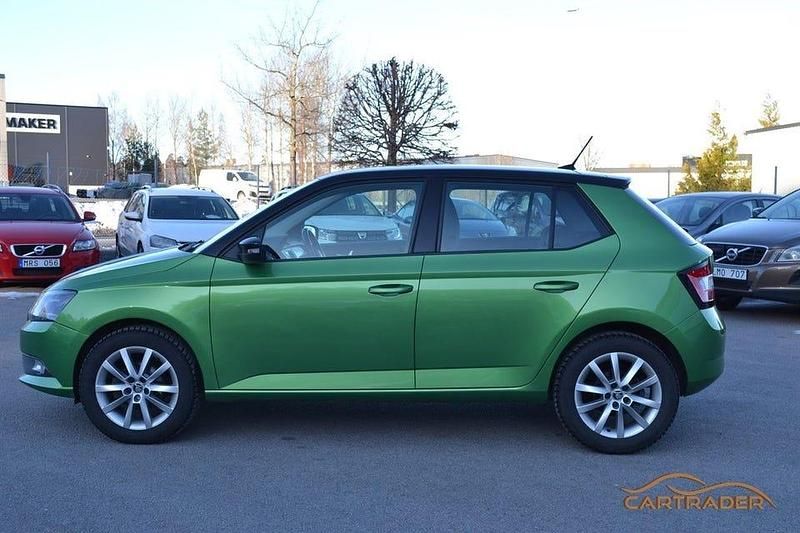 Begagnad Skoda Fabia Style 95 HK (69 kW) 2018 Grön