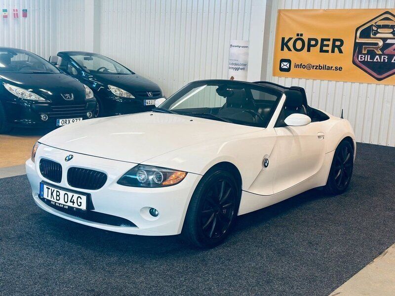 Begagnad BMW Z4 192 HK (141 kW) 2004 Vit Cab