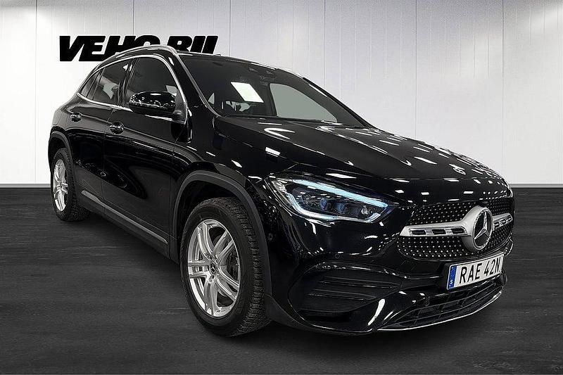 Begagnad Mercedes GLA250 AMG 218 HK (160 kW) 2022 Svart SUV