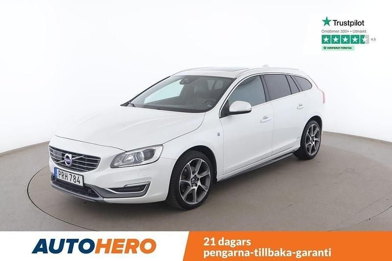 Vit Begagnad 2014 Volvo V60 Ocean Race Kombi | 151 000 kr (Marknadspris) - Bild 1/4