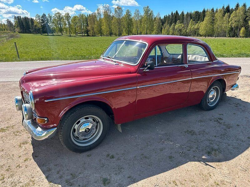 Mörkröd Begagnad 1969 Volvo Amazon Sedan | 119 000 kr - Bild 1/4
