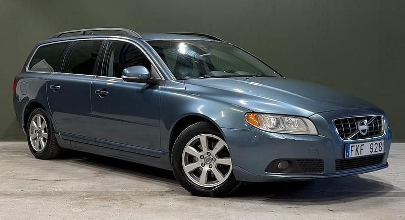 Begagnad Volvo V70 Momentum 116 HK (85 kW) 2012 Blå Kombi