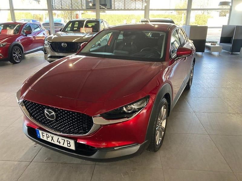 Röd Begagnad 2019 Mazda CX-30 Sky SUV | 229 500 kr (Marknadspris) - Bild 1/4