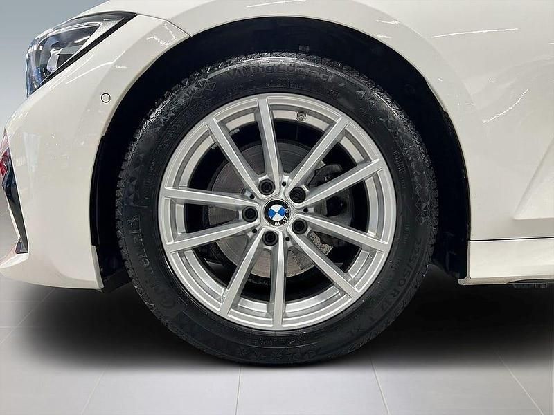 Begagnad BMW 320 M Sport 190 HK (139 kW) 2021 Vit Kombi