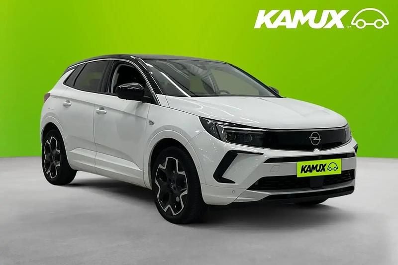 Vit Begagnad 2023 Opel Grandland X Ultimate SUV | 244 700 kr (Marknadspris) - Bild 1/3