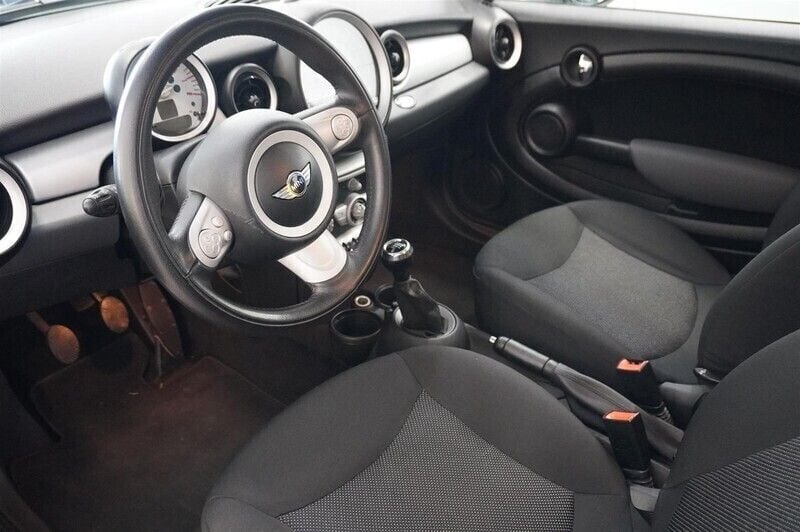 Begagnad Mini ONE 2008 Okänd Halvkombi