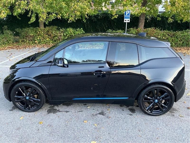 Svart Begagnad 2019 BMW i3 Comfort Edition Halvkombi | 149 900 kr (Bra pris) - Bild 1/4