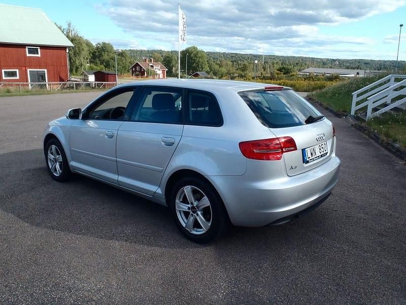 Begagnad Audi A3 105 HK (77 kW) 2012 Silver metallic Kombi