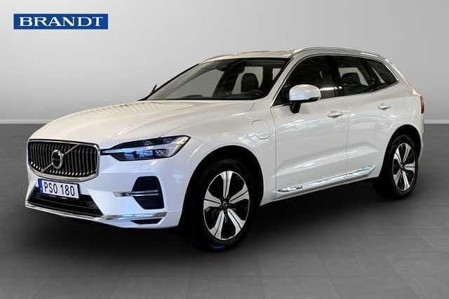 Begagnad Volvo XC60 Plus 355 HK (261 kW) 2023 Vit SUV