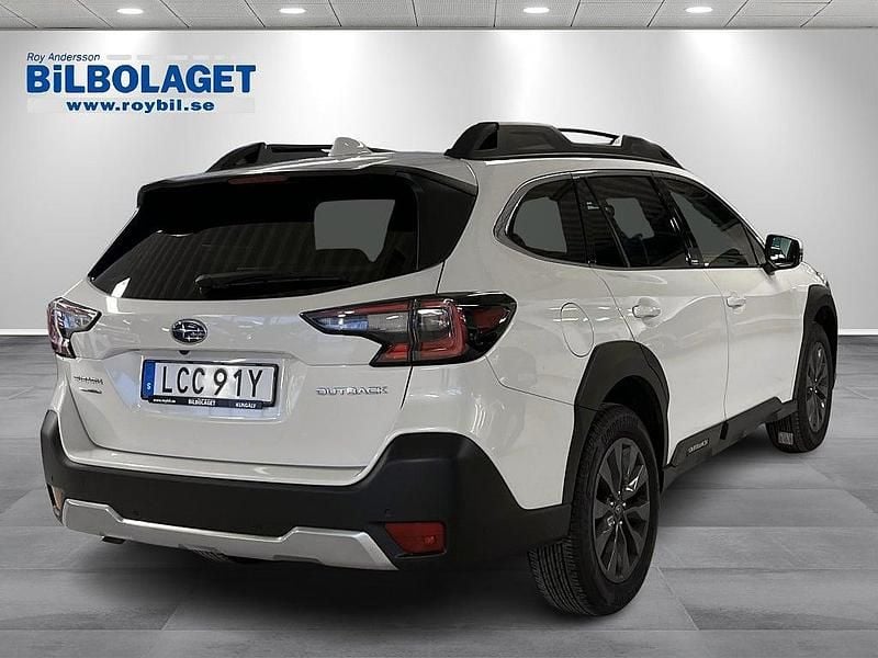 Begagnad Subaru Outback 169 HK (124 kW) 2023 Vit Kombi