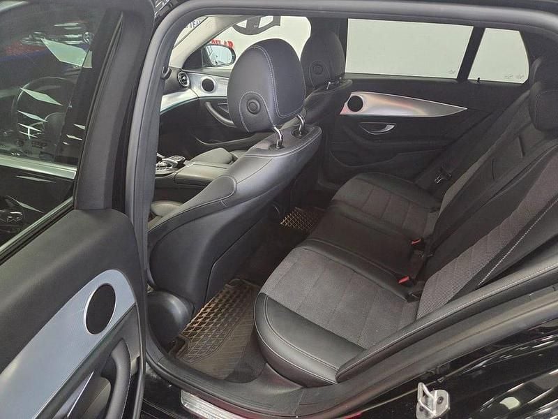 Begagnad Mercedes E200 Avantgarde 160 HK (117 kW) 2019 Svart Kombi