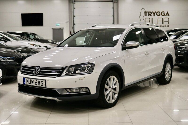 Vit Begagnad 2014 VW Passat Alltrack Kombi | 149 000 kr (Marknadspris) - Bild 1/4