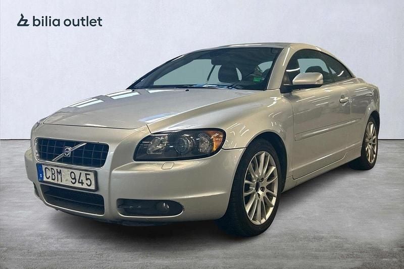Ljusgrå Begagnad 2006 Volvo C70 Summum Cab | 74 900 kr (Marknadspris) - Bild 1/4
