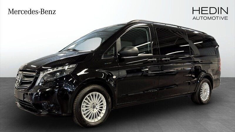 Svart (black) Begagnad 2023 Mercedes e-Vito Minibuss | 611 250 kr (Bra pris) - Bild 1/4