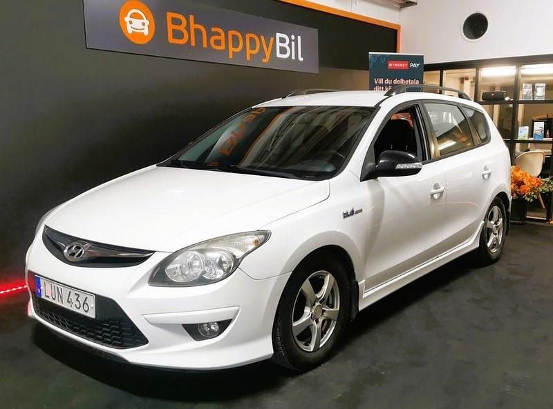 Begagnad Hyundai i30 116 HK (85 kW) 2012 Vit Kombi
