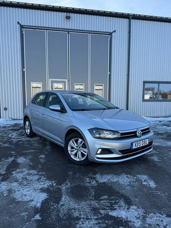Silver Begagnad 2019 VW Polo | 131 800 kr (Marknadspris) - Bild 1/4