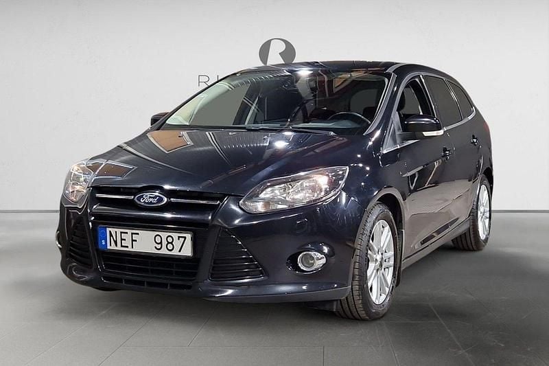 Svart Begagnad 2012 Ford Focus Titanium Kombi | 59 900 kr (Marknadspris) - Bild 1/3