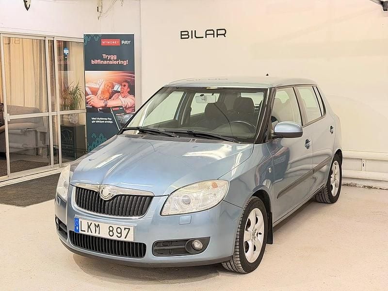 Begagnad Skoda Fabia 105 HK (77 kW) 2007 Grå Halvkombi