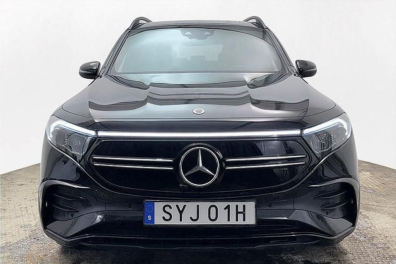 Begagnad Mercedes EQB300 AMG 2023 Svart SUV