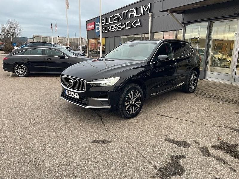 Svart Begagnad 2022 Volvo XC60 Core SUV | 419 900 kr (Superpris) - Bild 1/4