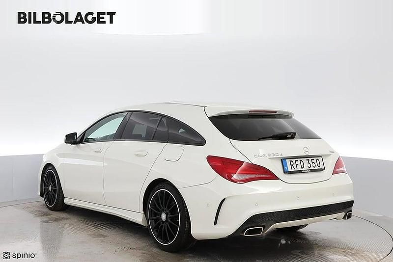 Begagnad Mercedes CLA220 Shooting Brake 177 HK (130 kW) 2016 Vit Kombi