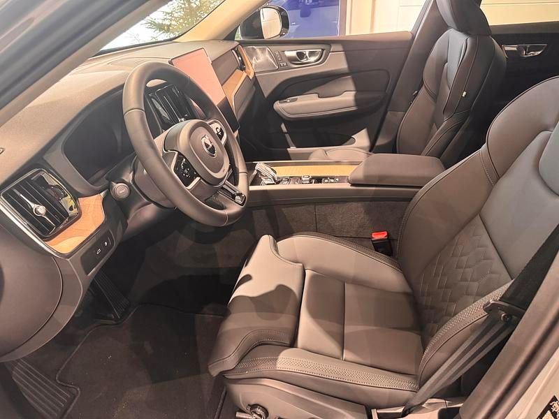 Ny Volvo XC60 349 HK (256 kW) 2026 Grå SUV