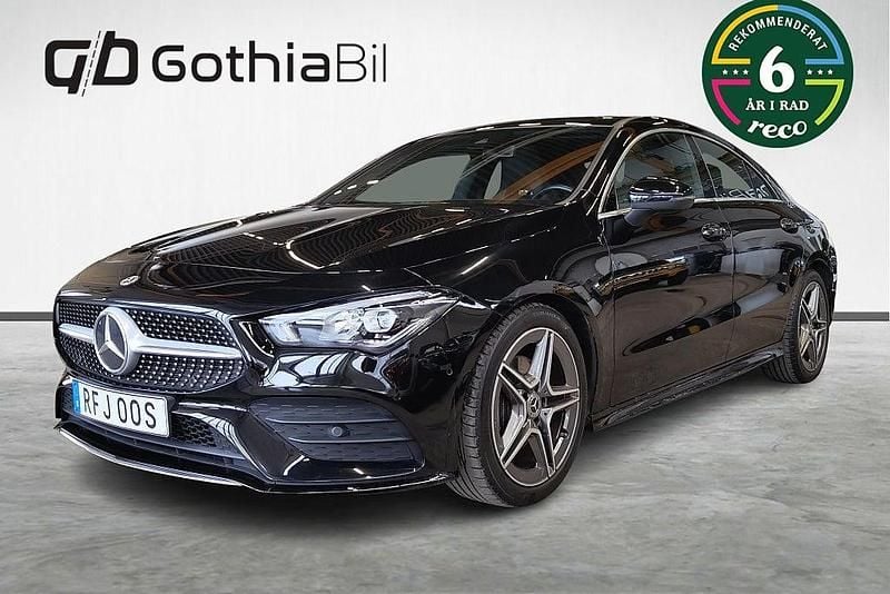 Svart Begagnad 2022 Mercedes CLA180 AMG Sedan | 329 900 kr (Marknadspris) - Bild 1/4