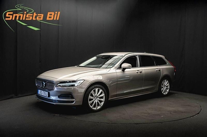Grå Begagnad 2021 Volvo V90 Kombi | 369 900 kr (Marknadspris) - Bild 1/3