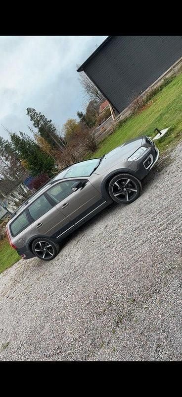 Grå Begagnad 2008 Volvo XC70 Kombi | 43 000 kr - Bild 1/4