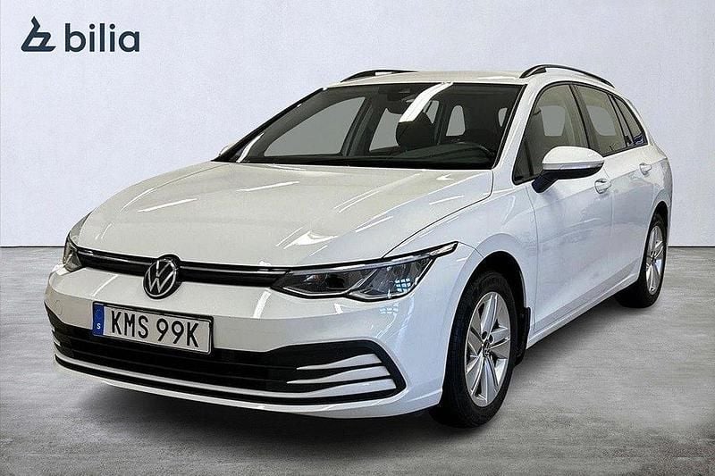Vit Begagnad 2022 VW Golf VIII Life Kombi | 258 500 kr (Marknadspris) - Bild 1/4