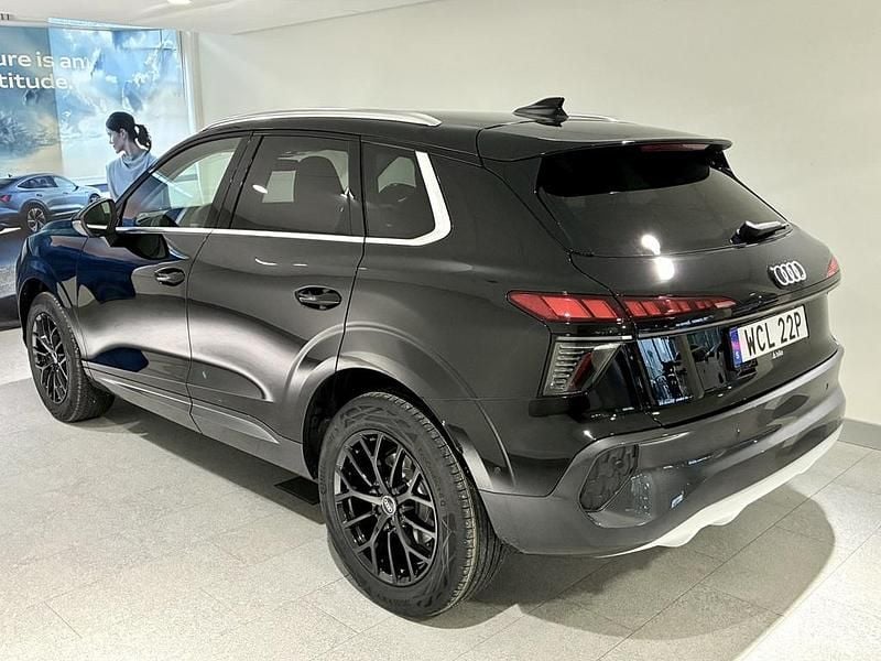 Ny Audi Q3 2026 Svart SUV